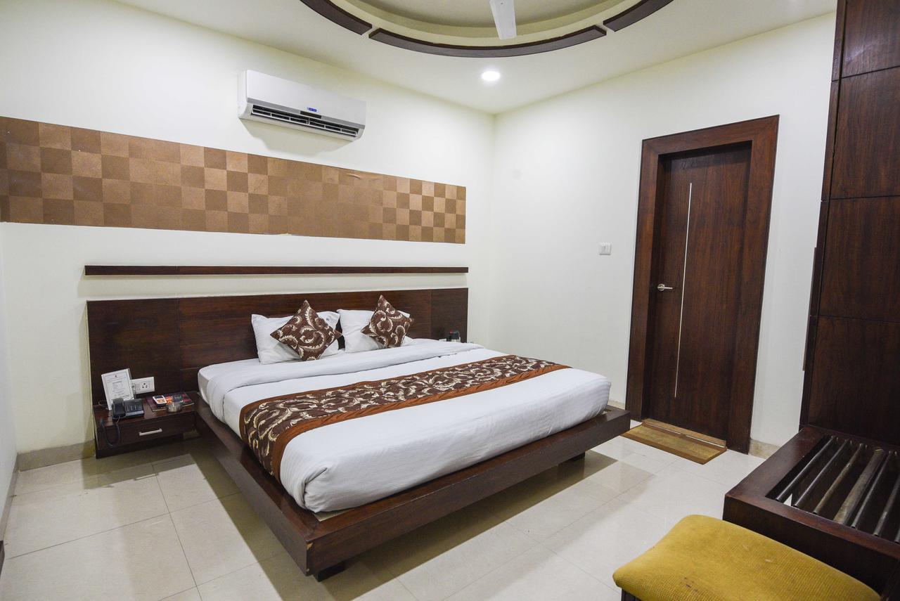 Hotel Royal Villas Bhopal Buitenkant foto