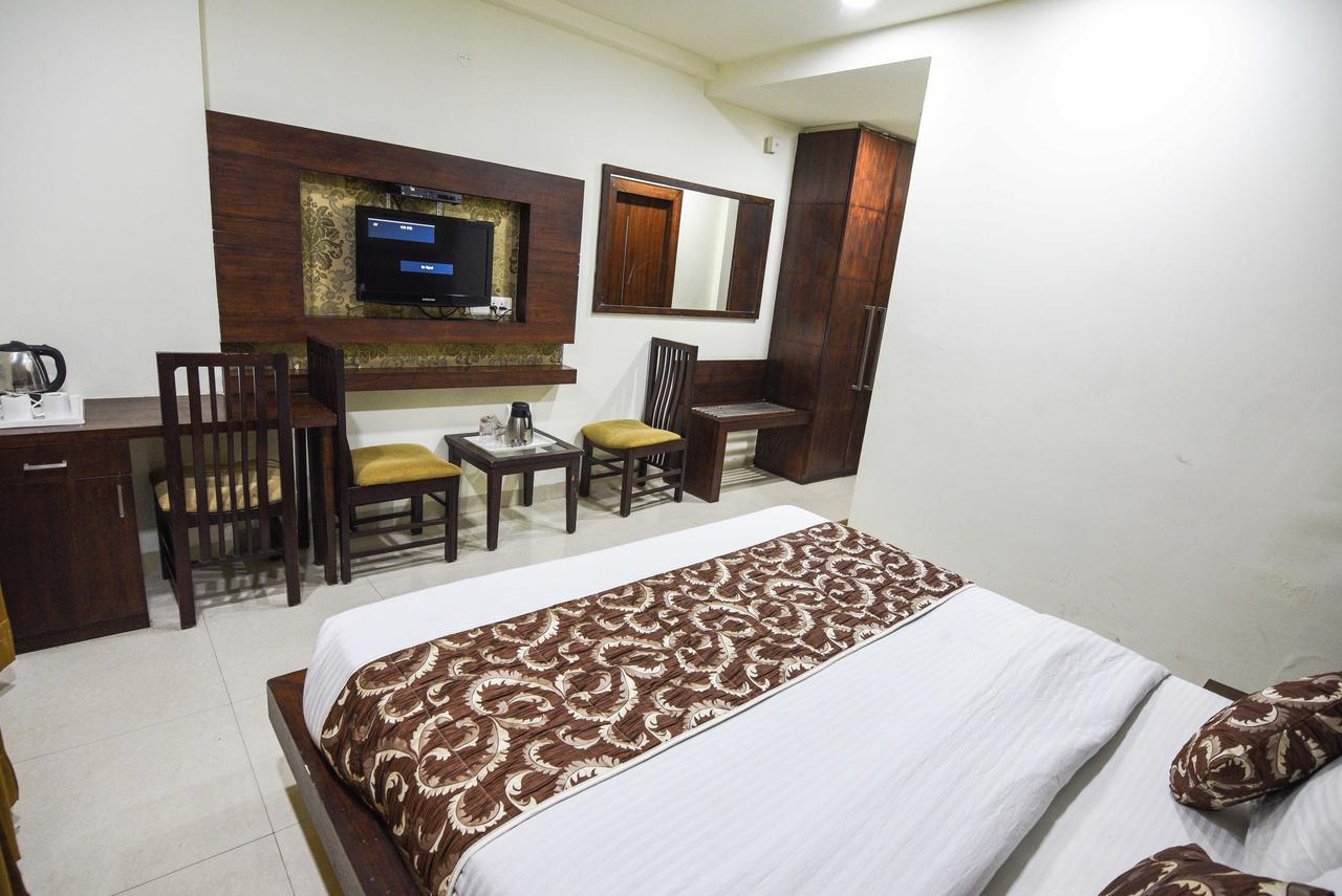 Hotel Royal Villas Bhopal Buitenkant foto